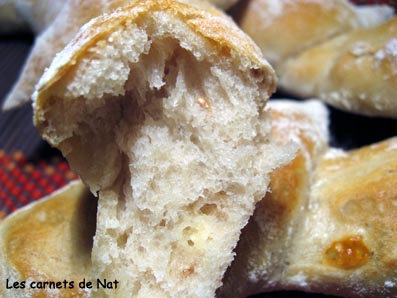 Petites baguettes épi au camembert et aux noix-3